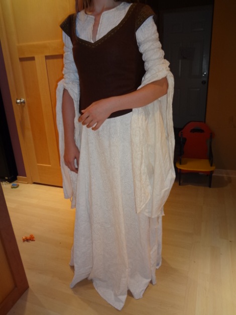 Eowyn's Shieldmaiden Dress Costume Notes by Sewing Season